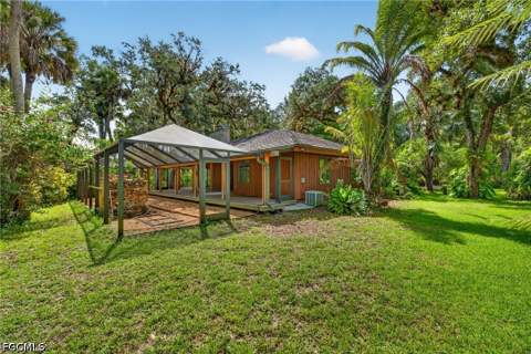 3460/3480 River Run Ln, Fort Myers FL - photo 19 of 49