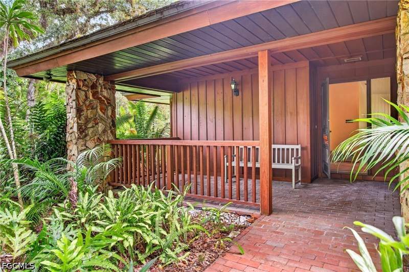 3 bedroom SingleFamilyResidence at 3460/3480 River Run Ln, Buckingham, Fort Myers — photo 4