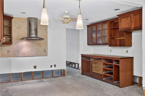 3460/3480 River Run Ln, Fort Myers FL - photo 8 of 49