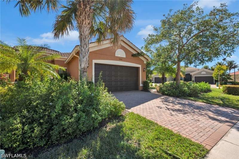 3 bedroom Attached at 13404 Monticello Blvd, Marbella Isles, Naples — photo 2