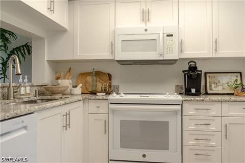 265 Deerwood Cir 10, Naples FL - photo 20 of 39
