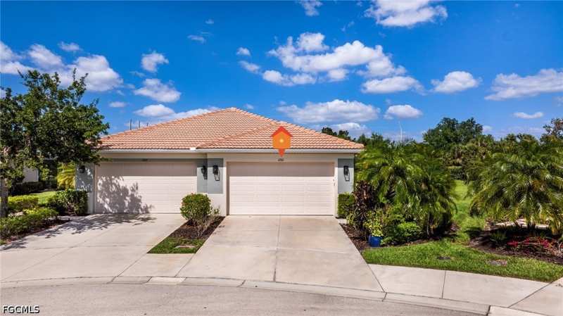 3 bedroom Attached at 11921 Grosseto Ct, Prato At Pelican Preserve, Fort Myers — photo 1