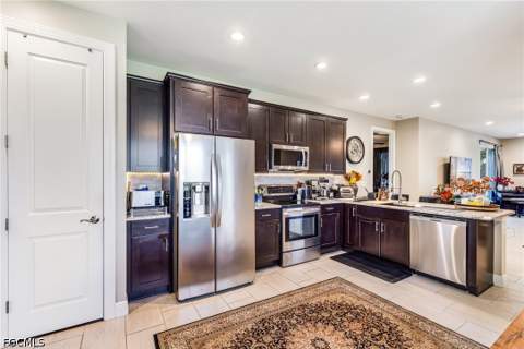 11921 Grosseto Ct, Fort Myers FL - photo 7 of 46