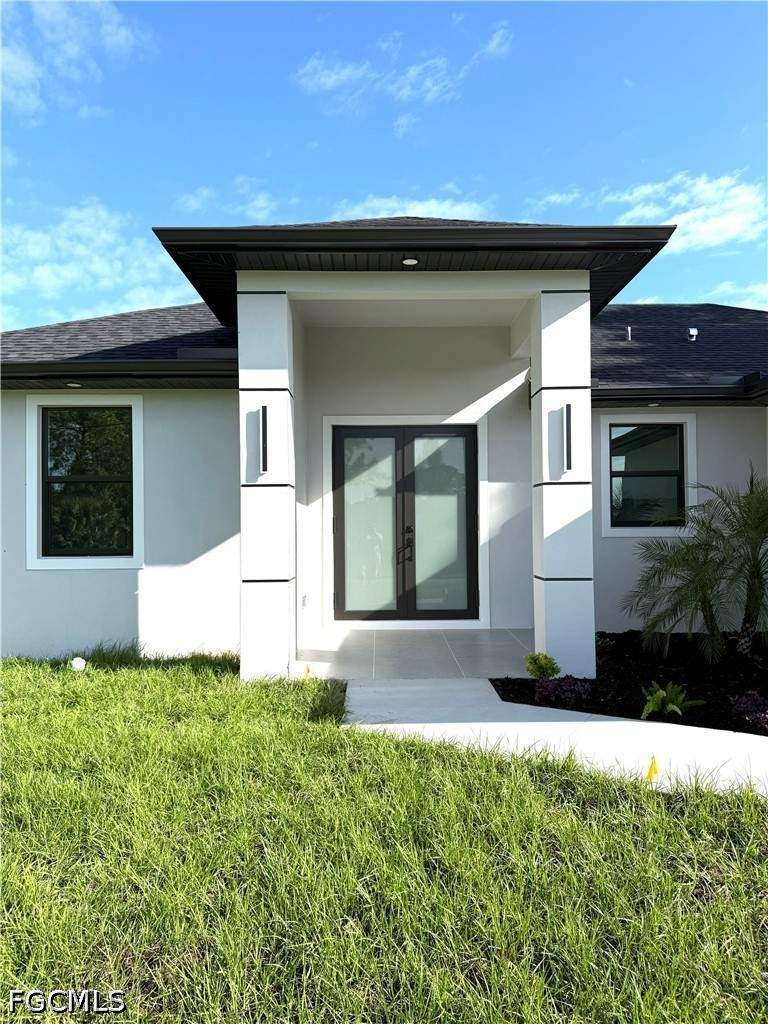 3 bedroom SingleFamilyResidence at 803 Newell St E, Southeast Lehigh, Lehigh Acres — photo 4
