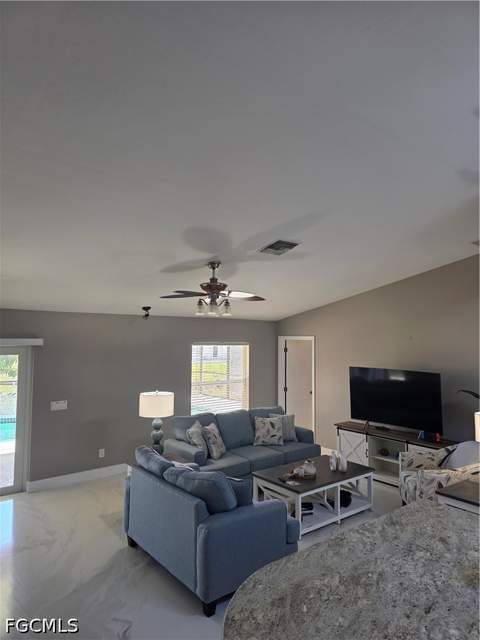 410 NW 11th Ter, Cape Coral FL - photo 8 of 39