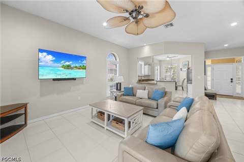5472 Peppertree Dr, Fort Myers FL - photo 6 of 36