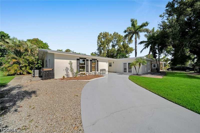 3 bedroom SingleFamilyResidence at 4118 SE 3rd Ave, Cape Coral, Cape Coral — photo 1