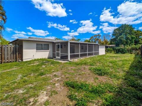 4848 Ipswitch Ct, Fort Myers FL - photo 13 of 14