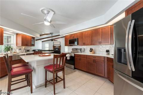 7332 Sean Ln, North Fort Myers FL - photo 10 of 41