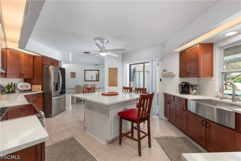 7332 Sean Ln, North Fort Myers FL - photo 13 of 41