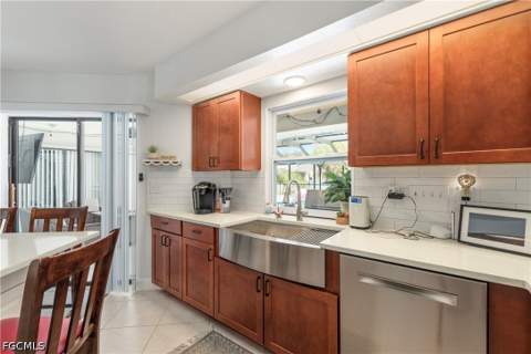 7332 Sean Ln, North Fort Myers FL - photo 14 of 41