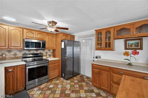 30 Aloe St, Alva FL - photo 7 of 37