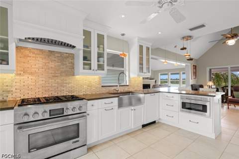 1406 Sanderling Cir, Sanibel FL - photo 13 of 45