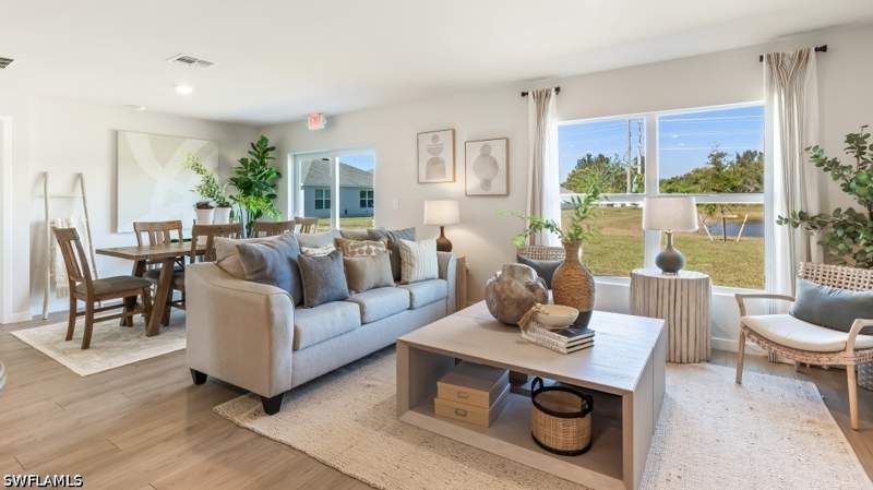 3 bedroom SingleFamilyResidence at 3720 NE 14th Ave, Cape Coral, Cape Coral — photo 4