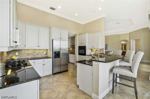 15539 Monterosso Ln 202, Naples FL - photo 12 of 47