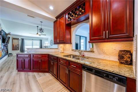 420 SW 37th St, Cape Coral FL - photo 11 of 43