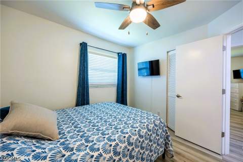 420 SW 37th St, Cape Coral FL - photo 16 of 43