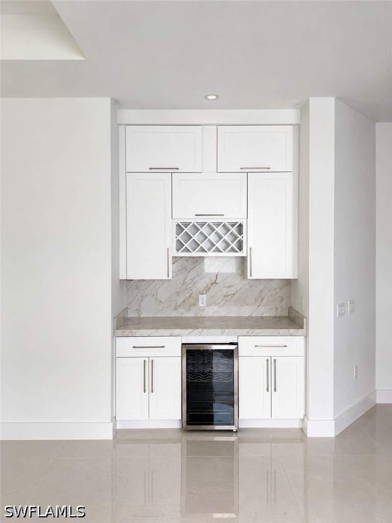 4 bedroom SingleFamilyResidence at 3214 Andrews Ave, Hallendale, Naples — photo 5