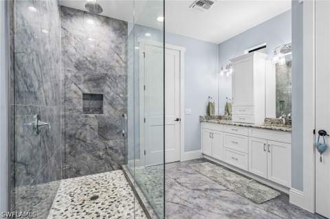 5691 Marimin Dr, Bonita Springs FL - photo 15 of 40