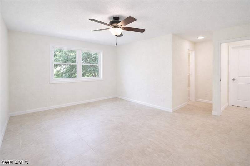 2 bedroom Condominium at 4625 Bayshore Dr D1, Abaco Bay, Naples — photo 5