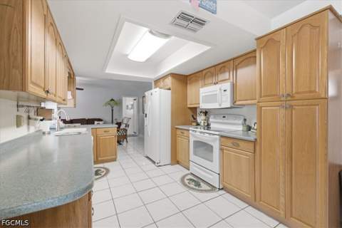 3226 SE 2nd Ave, Cape Coral FL - photo 12 of 43