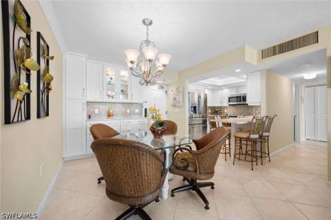 320 Seaview Ct 2009, Marco Island FL - photo 13 of 38