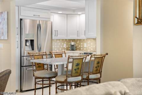 320 Seaview Ct 2009, Marco Island FL - photo 8 of 38