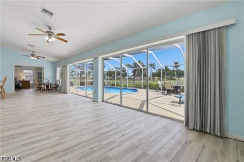 1022 SW 18th Ter, Cape Coral FL - photo 14 of 34
