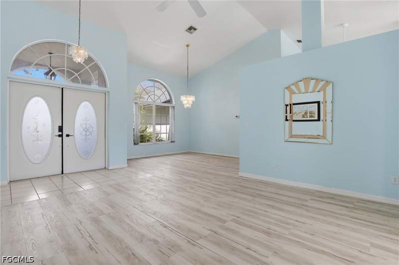 3 bedroom SingleFamilyResidence at 1022 SW 18th Ter, Cape Coral, Cape Coral — photo 4