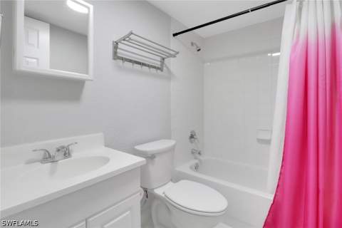 4635 Bayshore Dr P4, Naples FL - photo 10 of 25