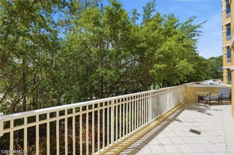 2738 Tiburon Blvd E B104, Naples FL - photo 16 of 23