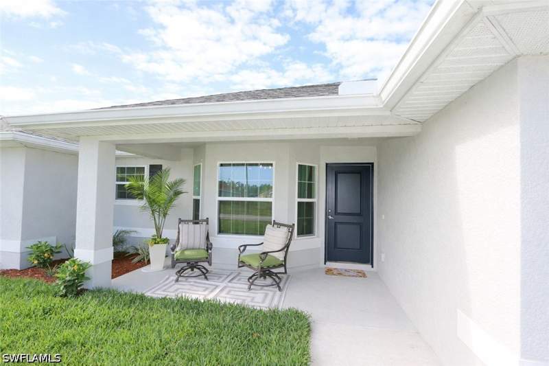 3 bedroom SingleFamilyResidence at 381 Odessa St, Greenbriar, Lehigh Acres — photo 2
