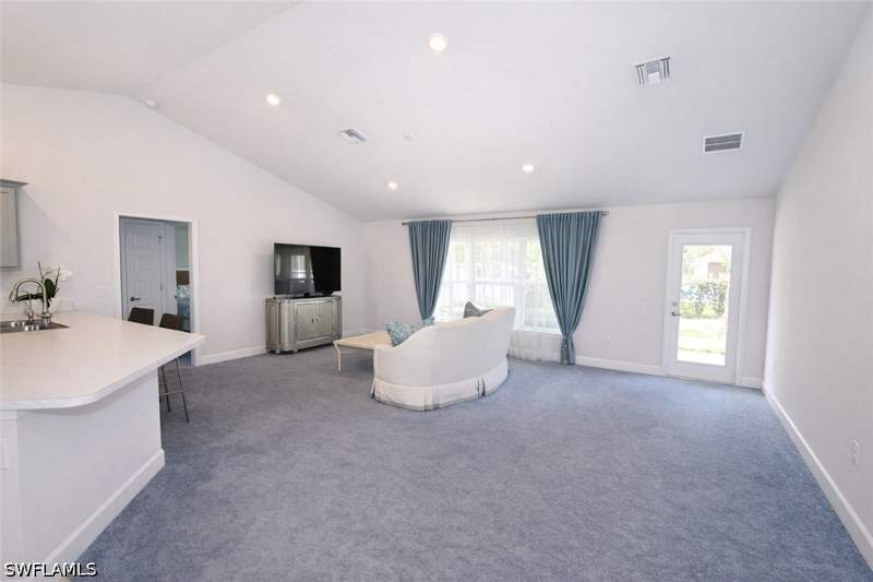 3 bedroom SingleFamilyResidence at 381 Odessa St, Greenbriar, Lehigh Acres — photo 5