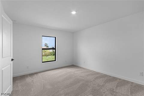 811 Rue Labeau Cir, Fort Myers FL - photo 10 of 16