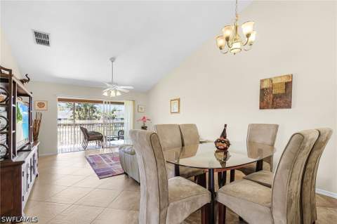 186 Pebble Shores Dr 201, Naples FL - photo 8 of 33