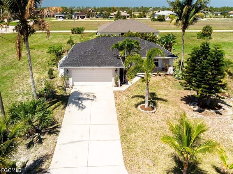 3 bedroom SingleFamilyResidence at 3928 NW 41st Pl, Cape Coral, Cape Coral — photo 4