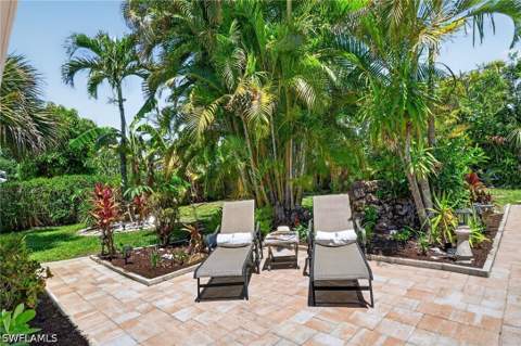 5217 Elm Ct, Cape Coral FL - photo 6 of 40