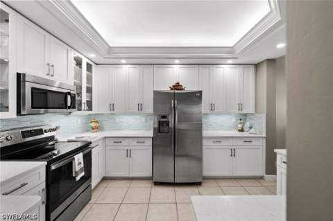201 Vintage Bay Dr B15, Marco Island FL - photo 14 of 36