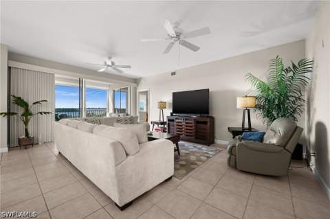 201 Vintage Bay Dr B15, Marco Island FL - photo 8 of 36