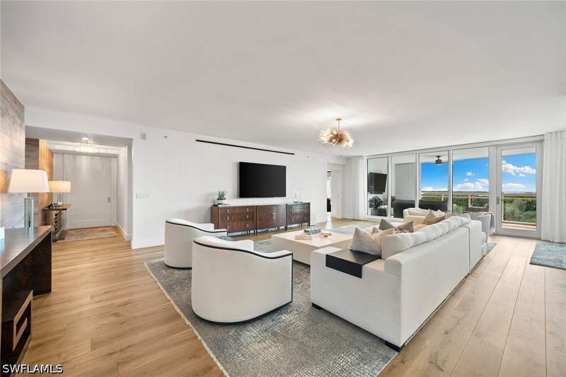 4 bedroom Condominium at 13915 Old Coast Rd 506, Kalea Bay Tower 100, Naples — photo 4