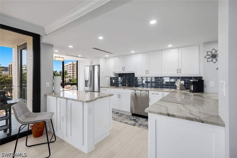 2 bedroom Condominium at 520 S Collier Blvd 504, Chalet Of San Marco, Marco Island — photo 5
