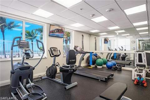 3377 Gulf Shore Blvd N 4D, Naples FL - photo 24 of 31