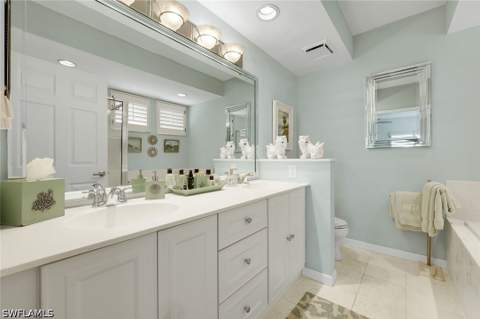 5817 Glencove DR 402, Naples FL - photo 20 of 45