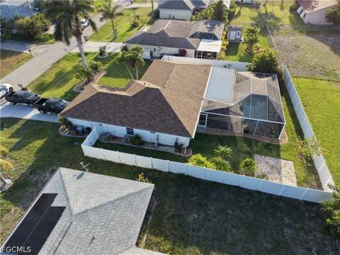 1825 SE 12th Ter, Cape Coral FL - photo 7 of 36