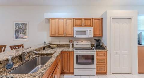 20650 Candlewood Hollow, Estero FL - photo 10 of 45
