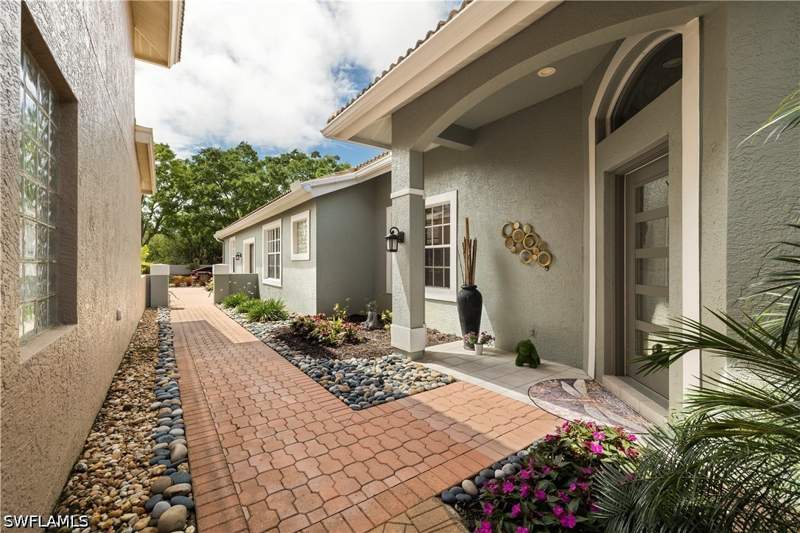 2 bedroom SingleFamilyResidence at 11584 Quail Village Way, Quail Creek Village, Naples — photo 3