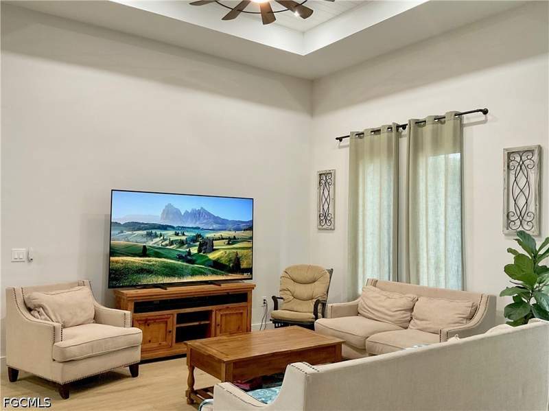3 bedroom SingleFamilyResidence at 516 SW 27th Ter, Cape Coral, Cape Coral — photo 5