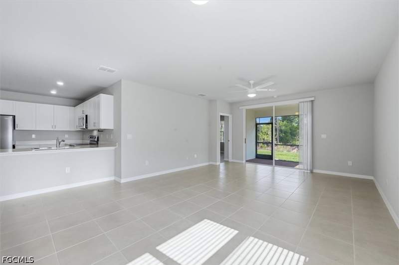 2 bedroom Attached at 20579 Plumwood Loop, Magnolia Landing, North Fort Myers — photo 5