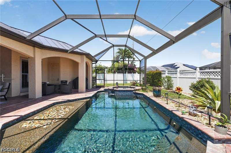4 bedroom SingleFamilyResidence at 1911 SE 20th St, Cape Coral, Cape Coral — photo 2