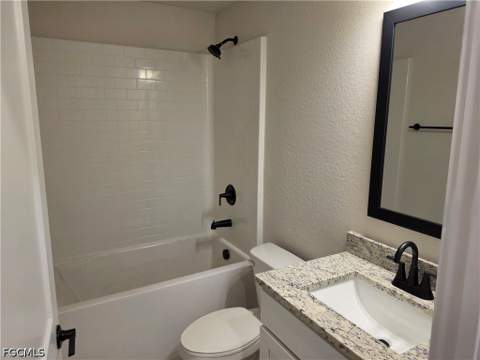 239 NW 25th Pl, Cape Coral FL - photo 15 of 20